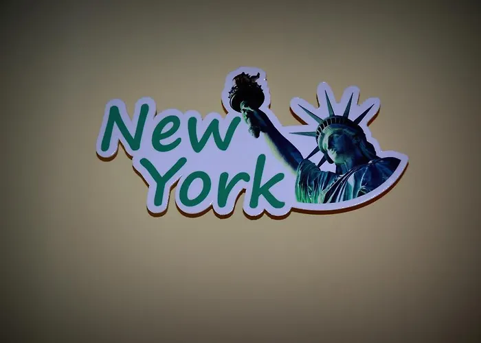 Di Leo Πανσιόν *